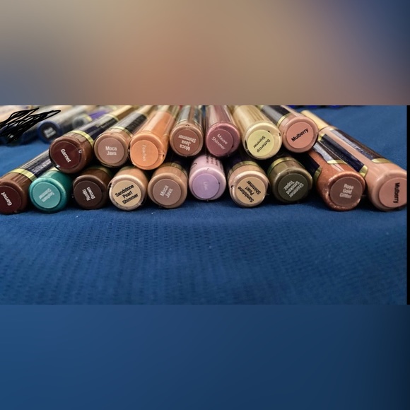 Huge SeneGence bundle SALE plus extra items!! LipSense,ShadowSense, etc - Picture 7 of 11